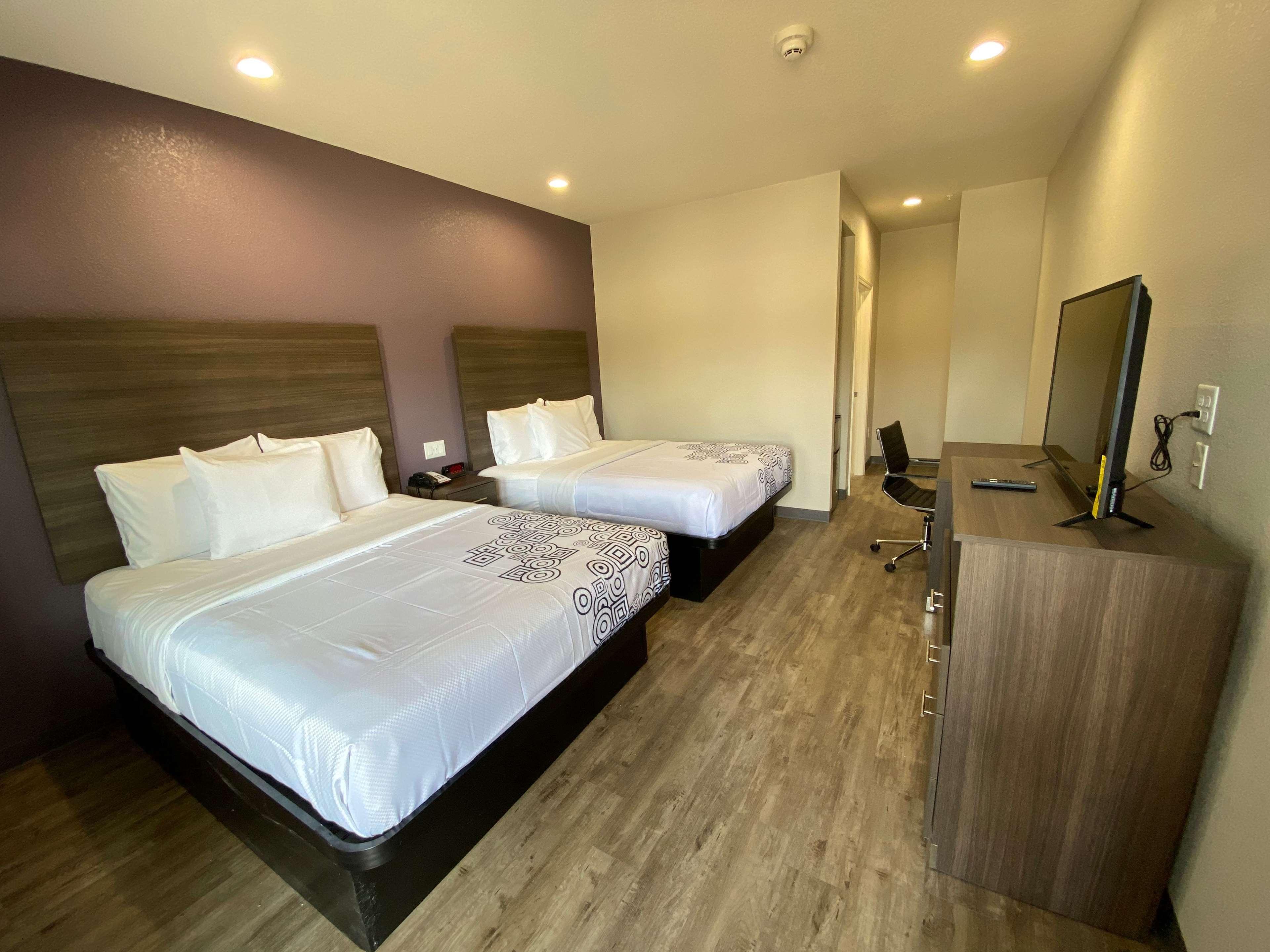 Surestay Plus Hotel By Best Western Ada Eksteriør billede
